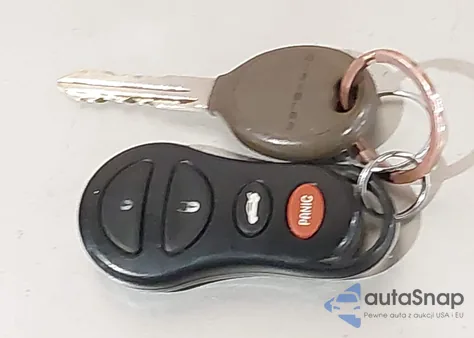 2002 Chrysler 300M из США, поврежденный, VIN 2C3HE66G52H304004